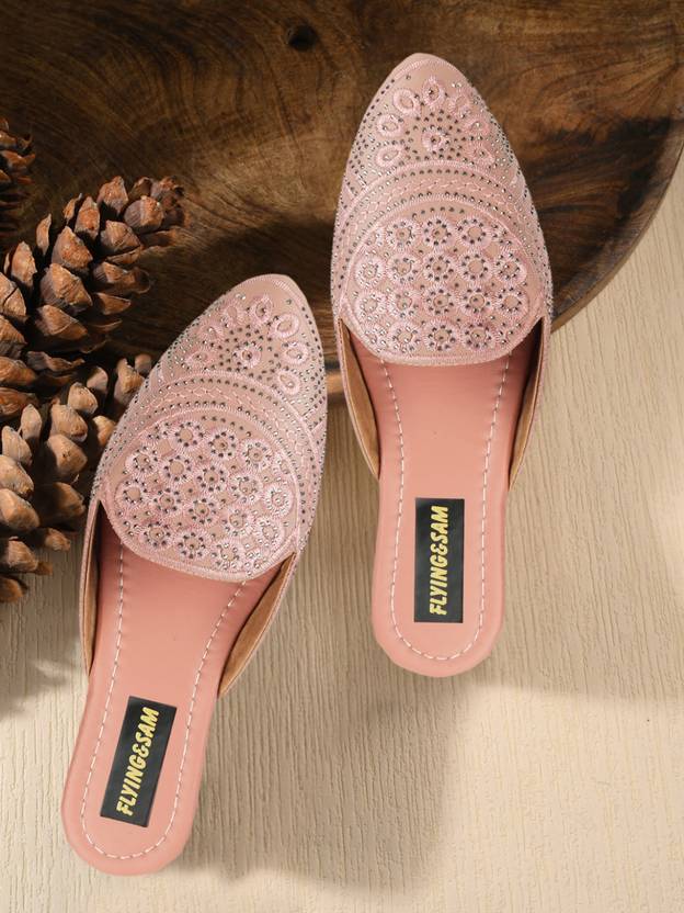 Women Soft sole, durable and elegant design Flats Sandal - Image 2
